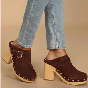 New Steve Madden Hilde Brown Suede Clogs (9)